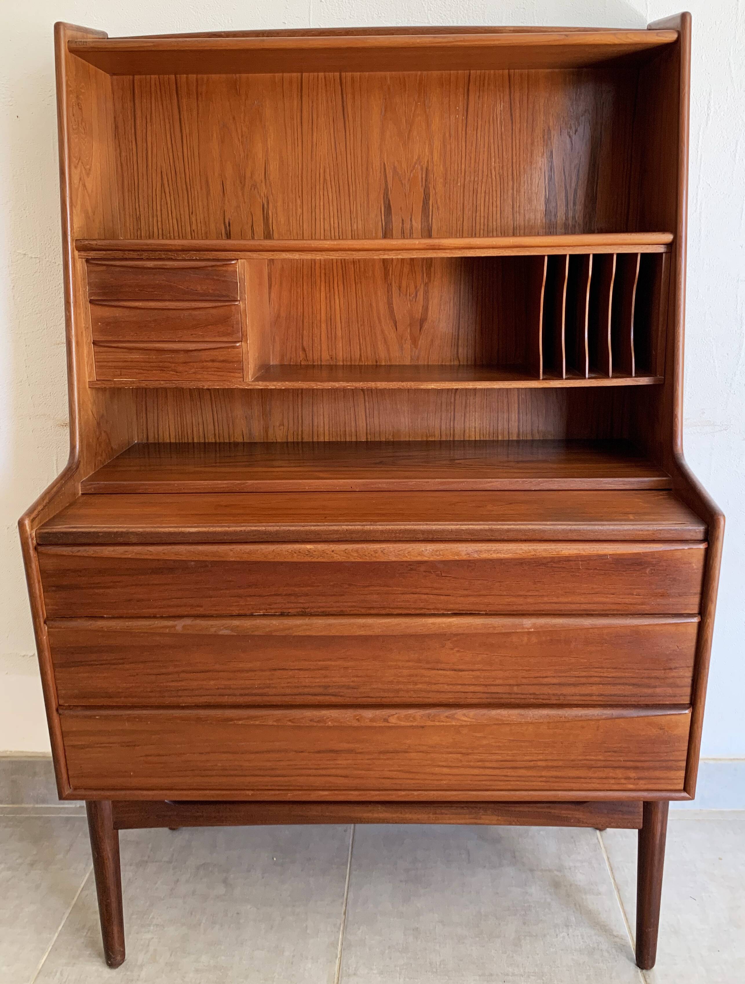 Secretaire vintage danois en teck par svend a.madsen