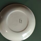 Beautiful plate signed by Roger Capron