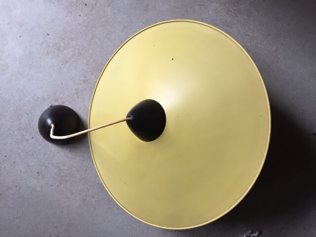 Hanging glass and metal