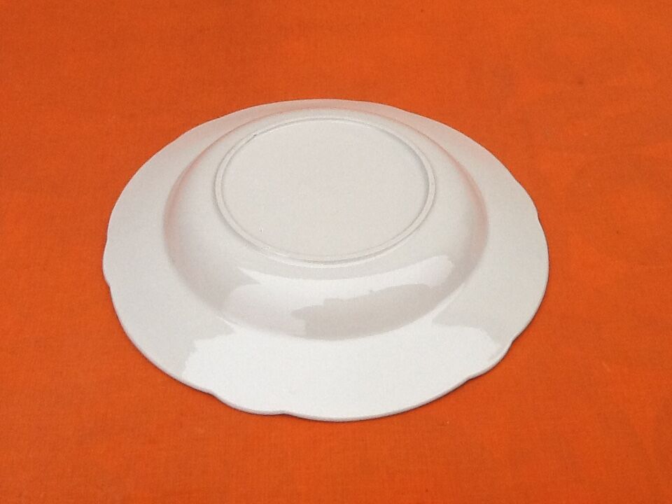 1950s 6 hollow plates Earthenware with gilding Diameter: 240mm
