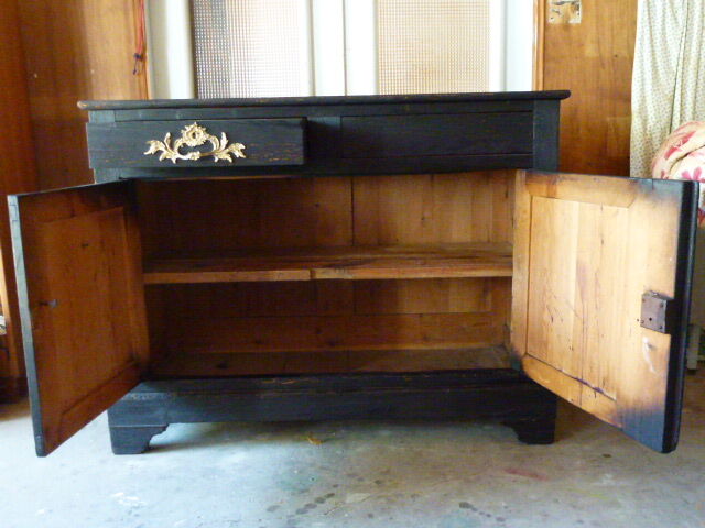 Burnt wooden buffet shou-sugi-ban