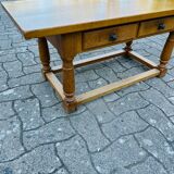 Chain coffee table