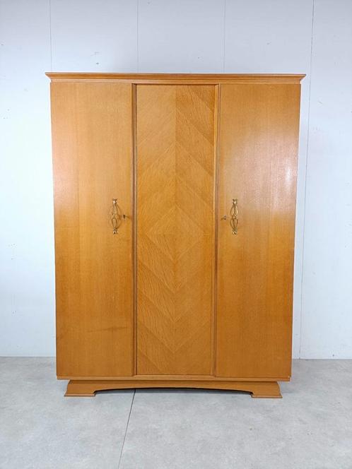 Vintage cabinet 60s in oak veneer