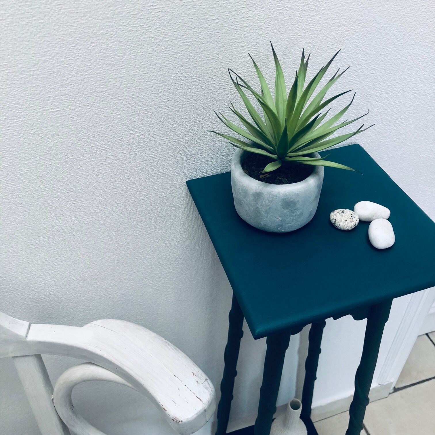 High wooden sellette, renovated