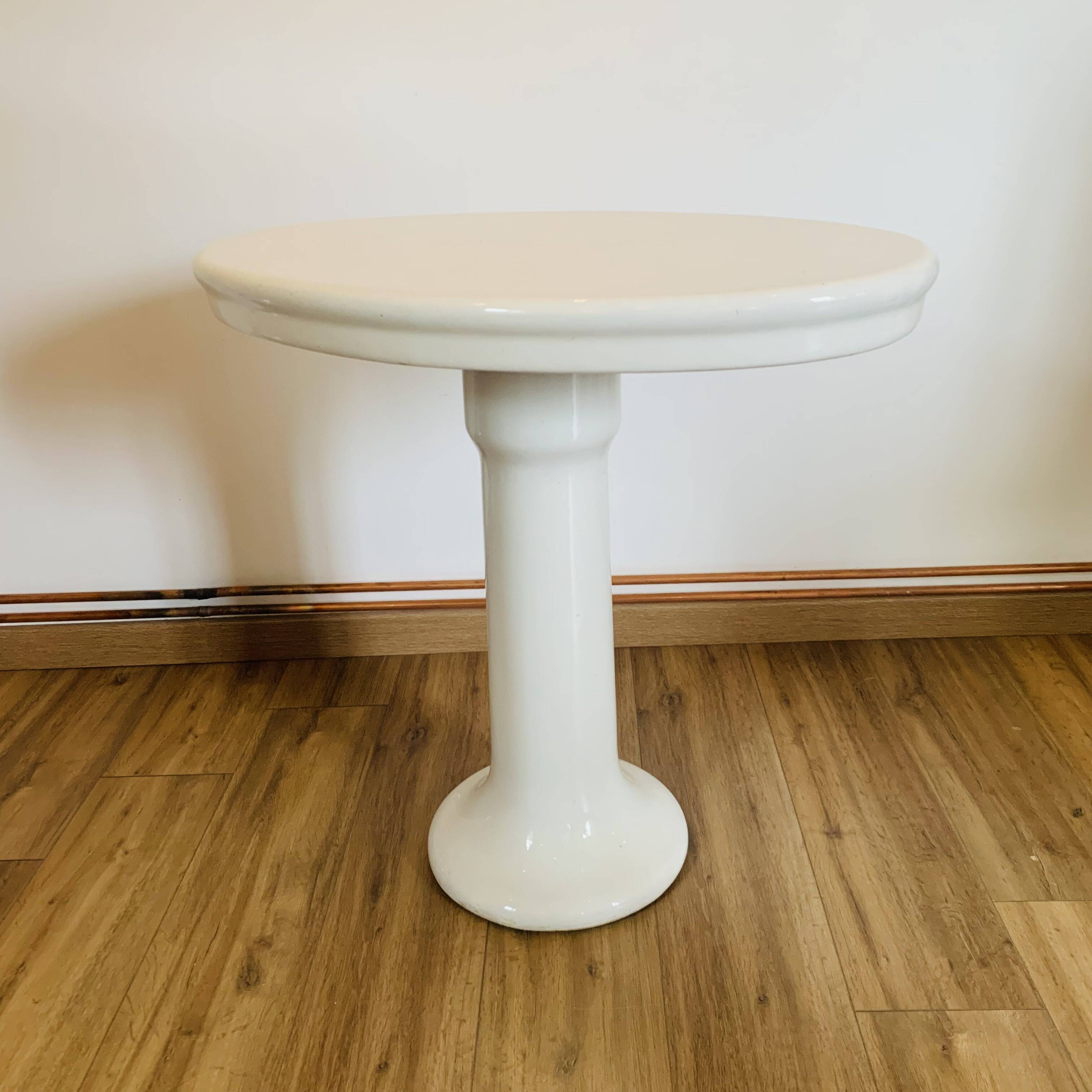 White ceramic console table