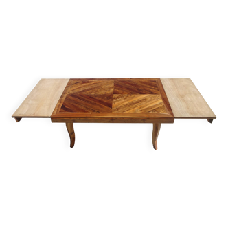 Table en noyer avec rallonges, 6/10 personnes