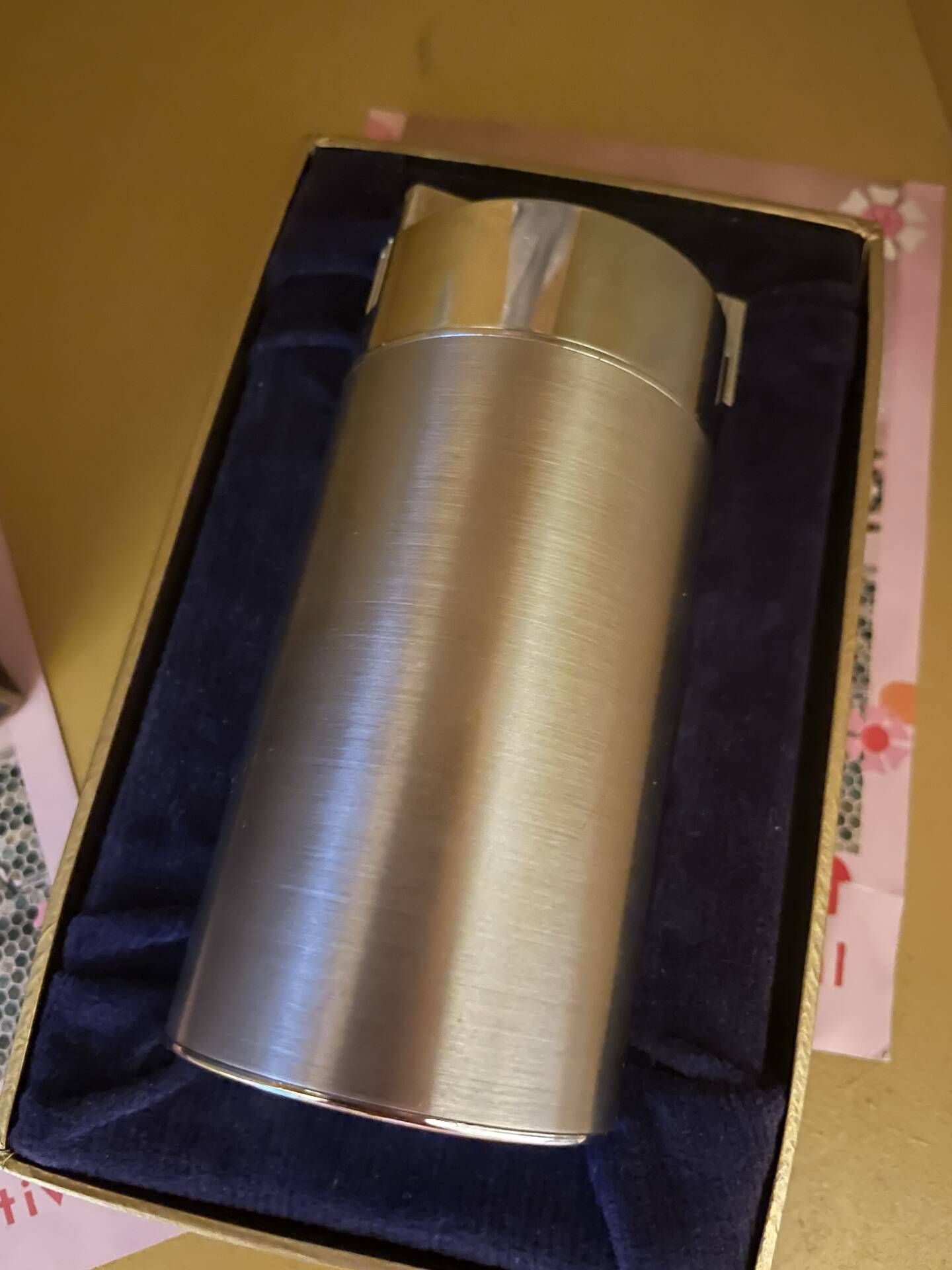 Unitoron table lighter