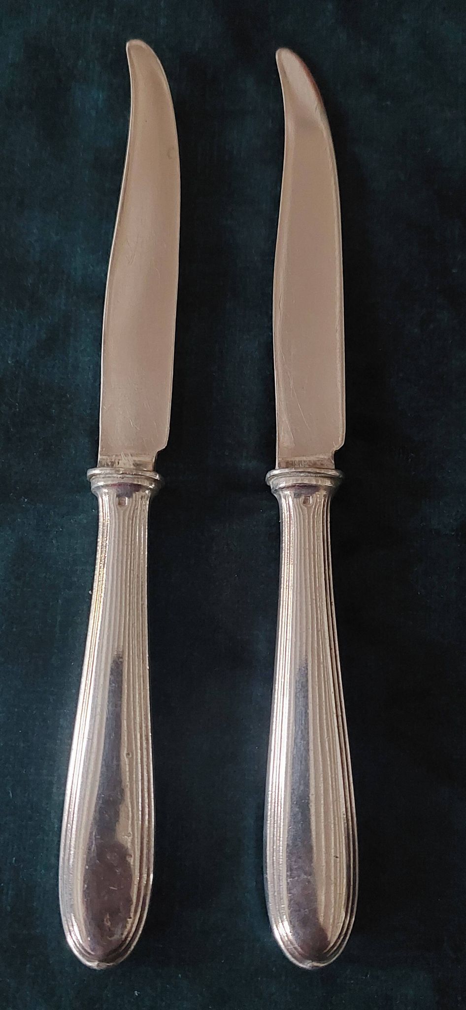 Silver-plated dessert knives, Christofle hallmark, set of two