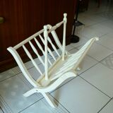 Folding magazine rack in vintage white wood