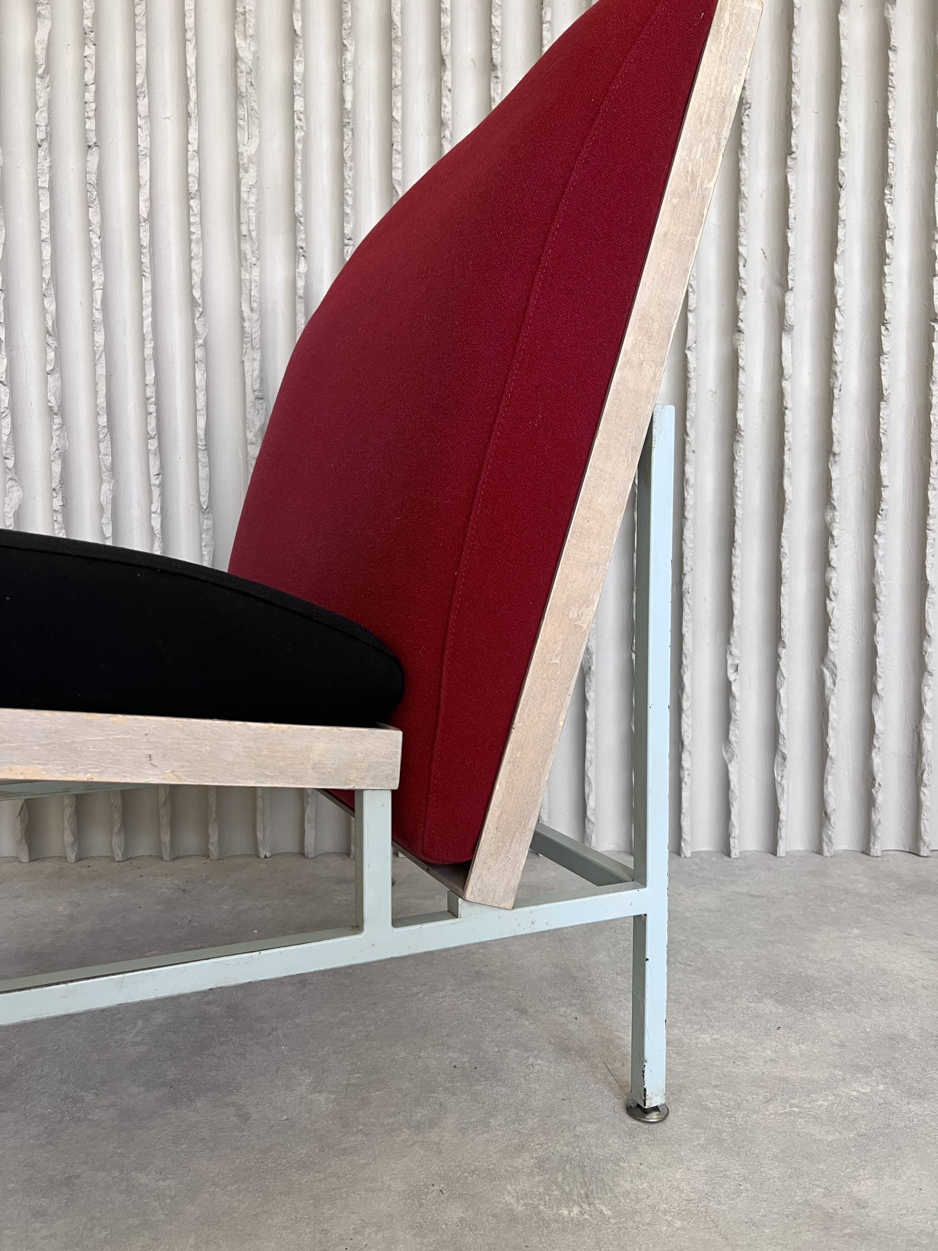 Chaise Sacher par Ettore Sottsass