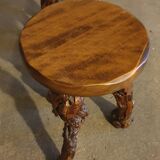 Vine tripod stools