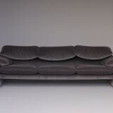 3-seater model Maralunga sofa by Vico Magistretti, Cassina