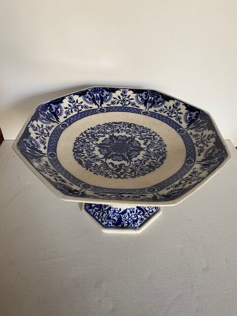 Plate service or compotier, Minton earthenware, cobalt blue