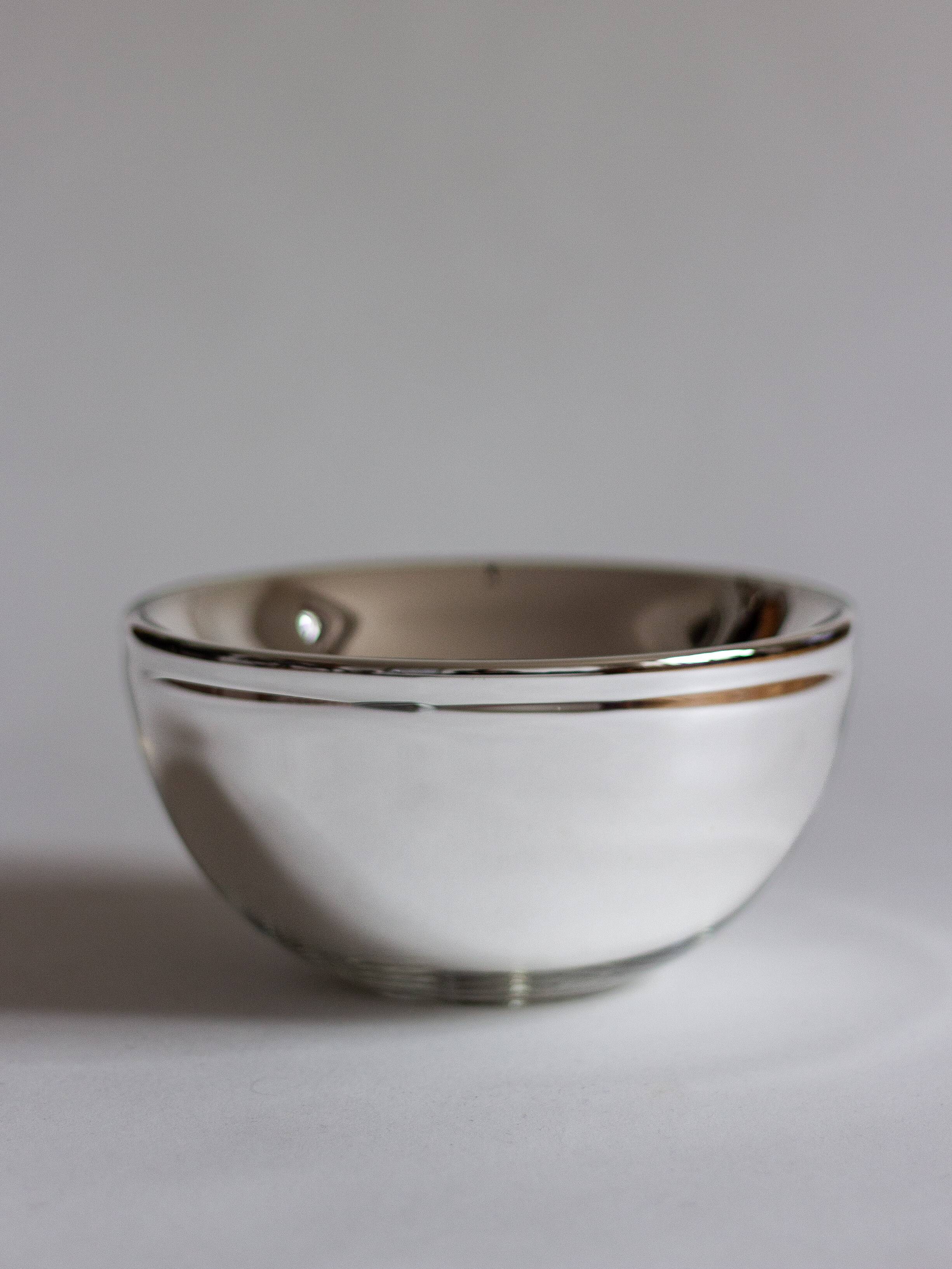 Eglomise glass centerpiece or pocket emptier, Dogale Venezia, Italy