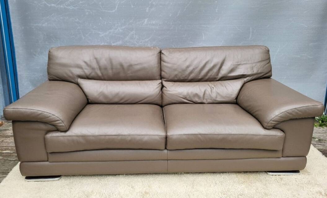 Crozatier leather lounge sofa