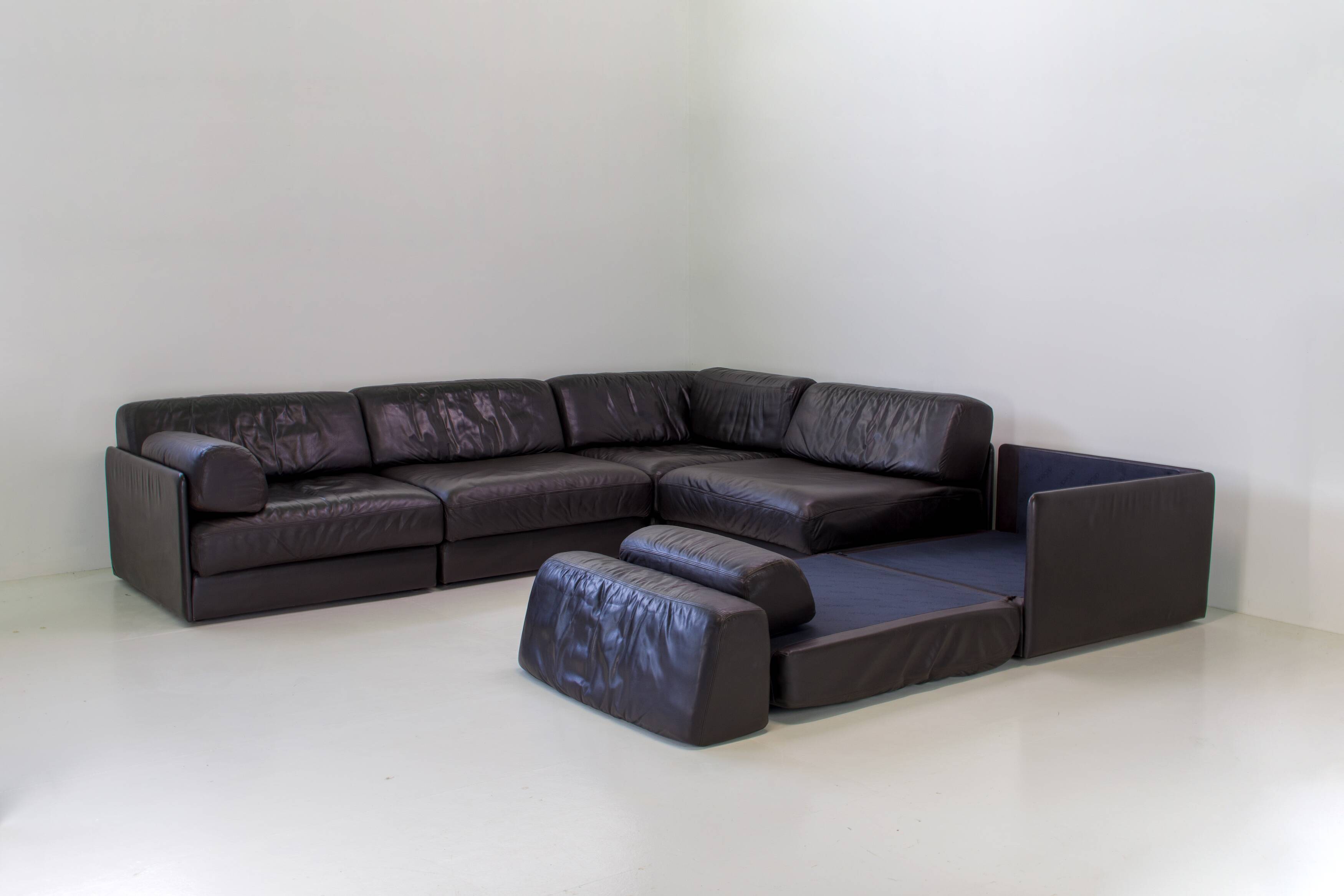 De Sede DS-76 – modular leather sofa (5 elements)
