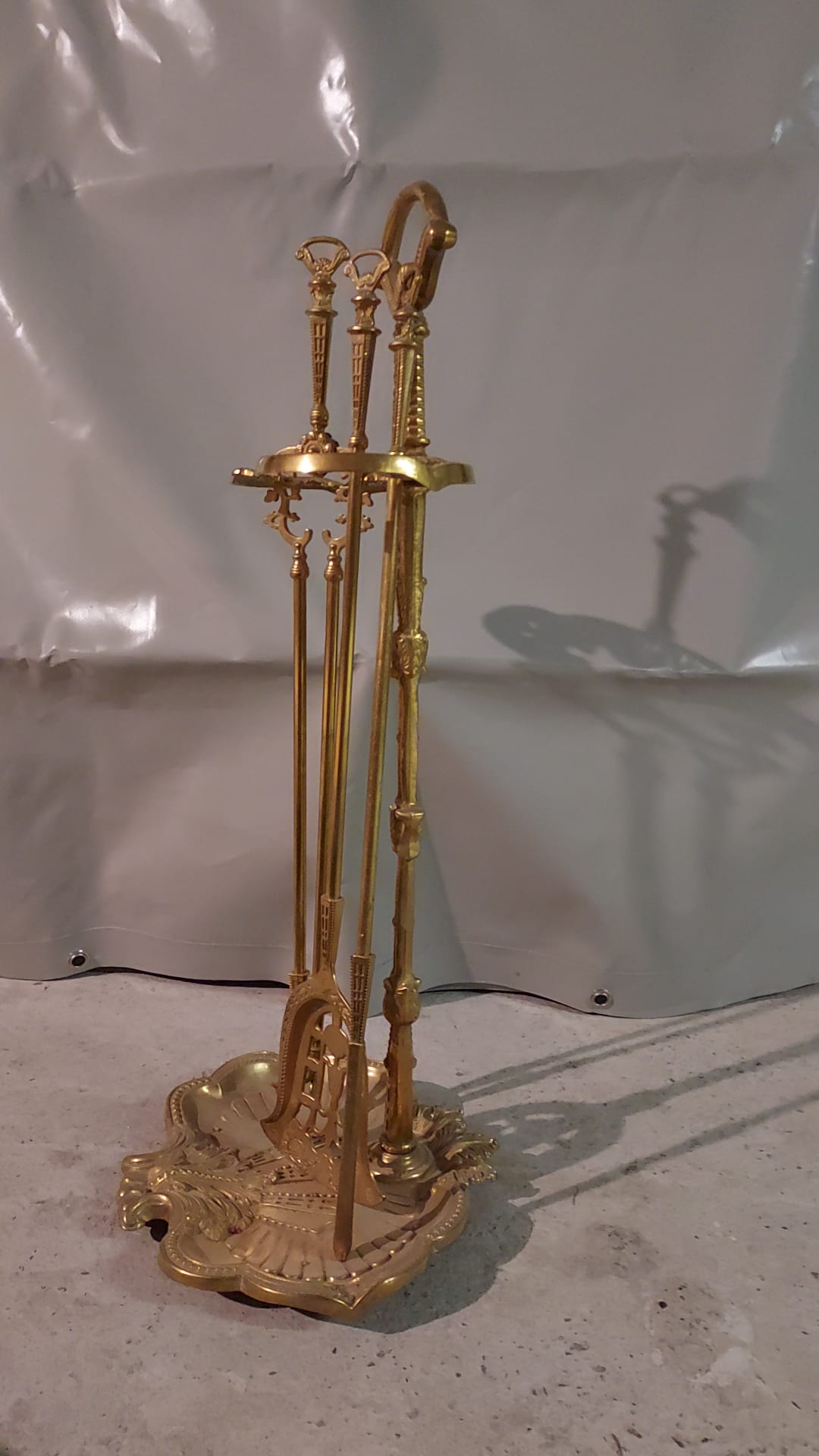 Louis XV style fireplace servant