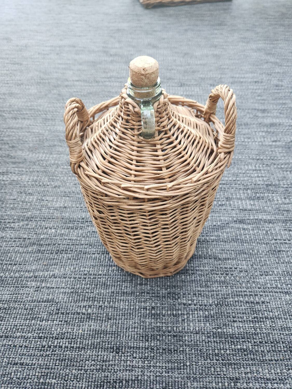 Wicker rattan demijohn