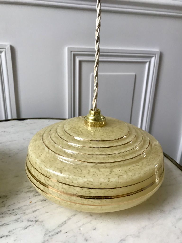Pair of suspensions in yellow Clichy glass and golden border 40s-50s