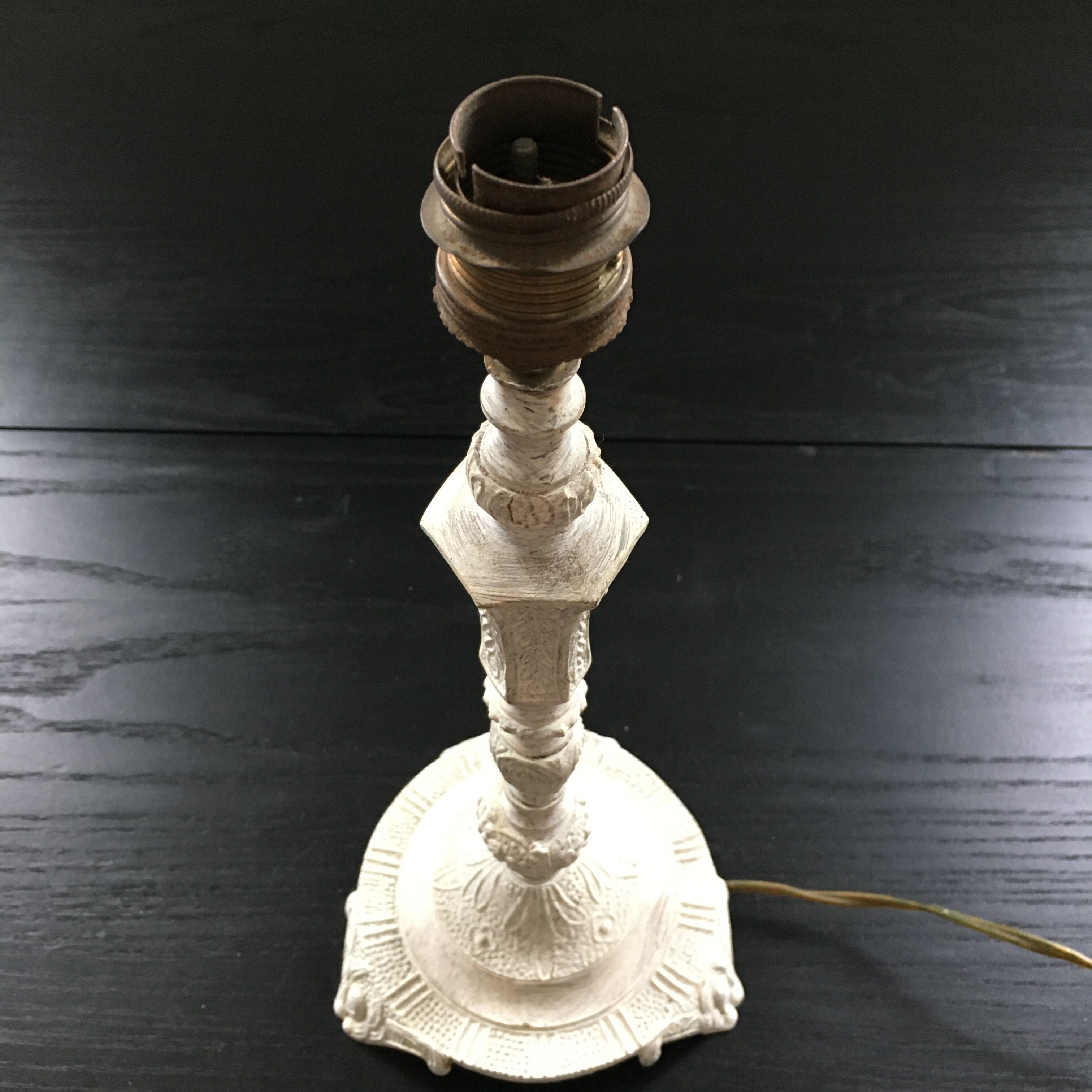 White patinated bronze lamp base