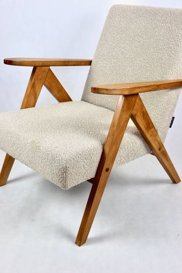 Fauteuil vintage B-310 VAR en bouclé beige structure des années 1970 - 2 pièces disponibles - bois clair