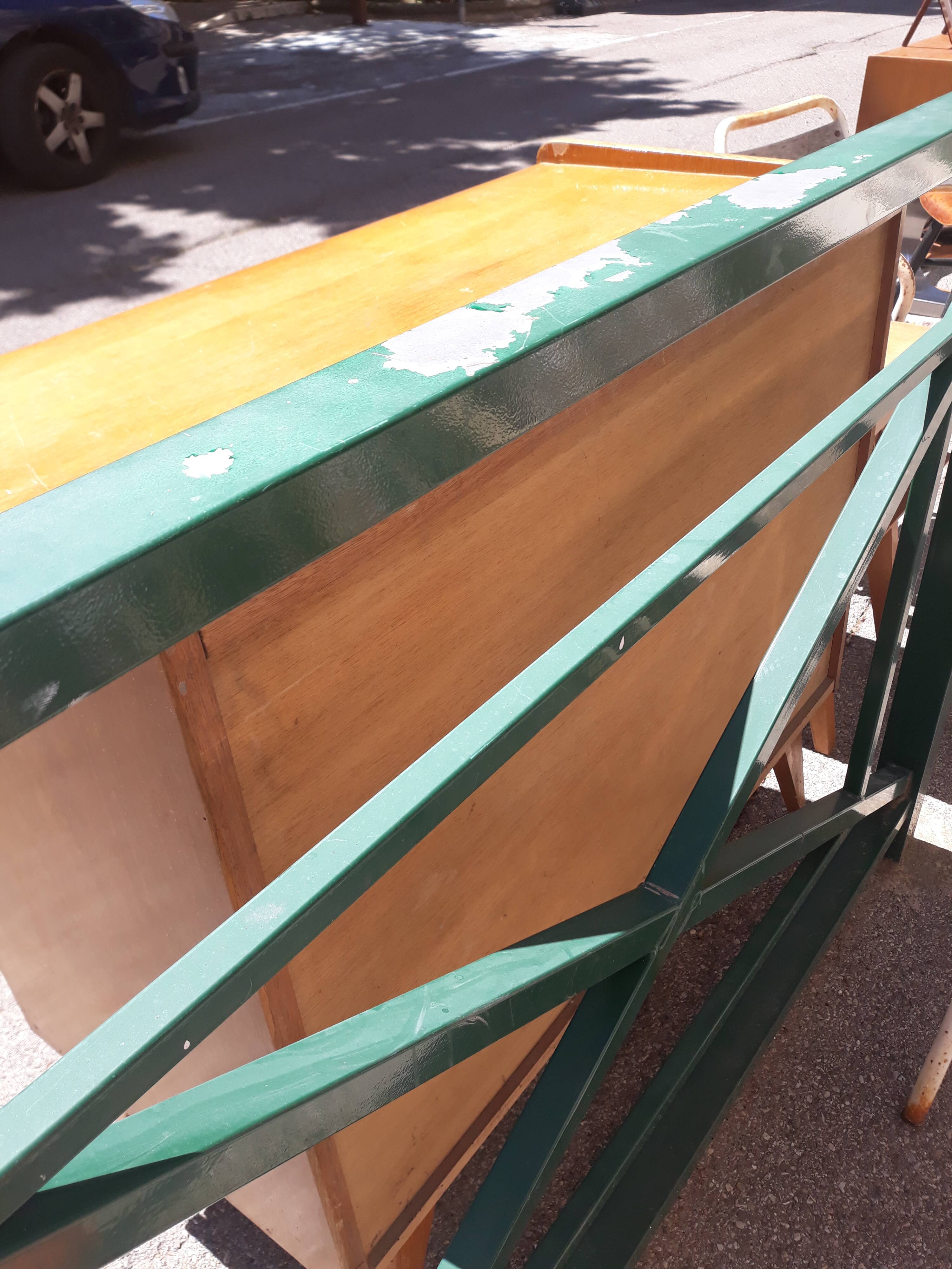 Chest of drawers years 50 feet compass