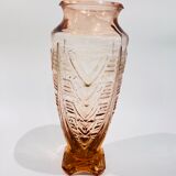 Vase en verre rose