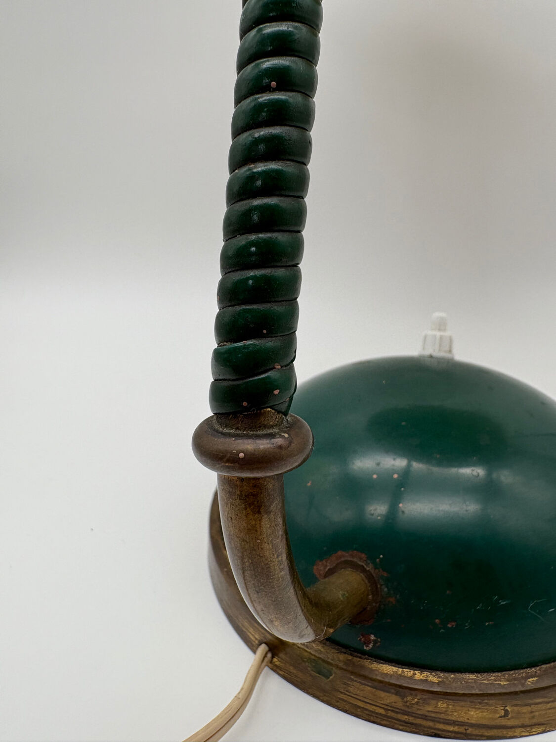 1960s cocotte desk lamp, green and brass, table lamp