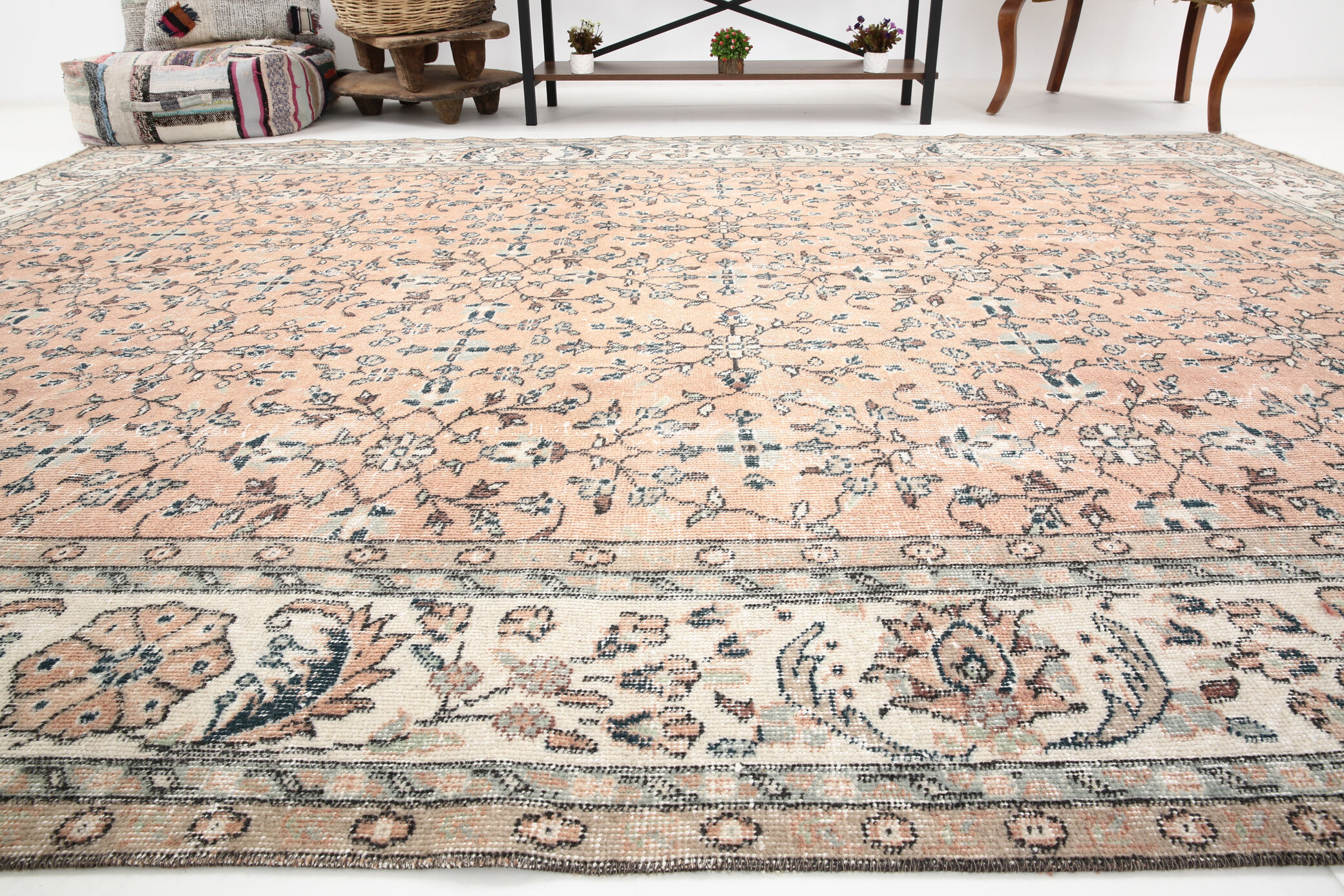 Oversize salmon rug 326x224cm