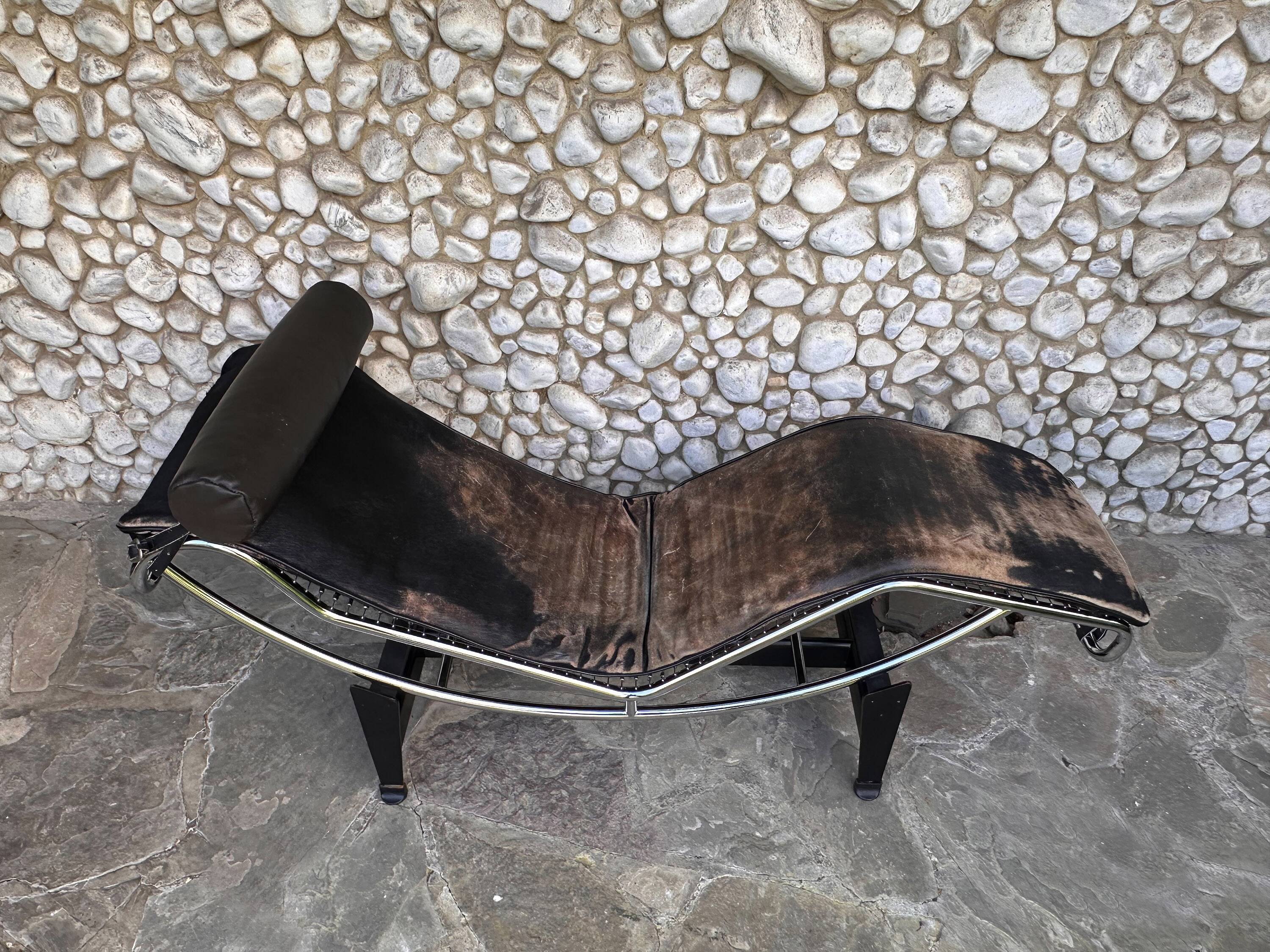 LC4 chaise longue no. 1382, Le Corbusier, Jeanneret & Perriand Cassina, 1970