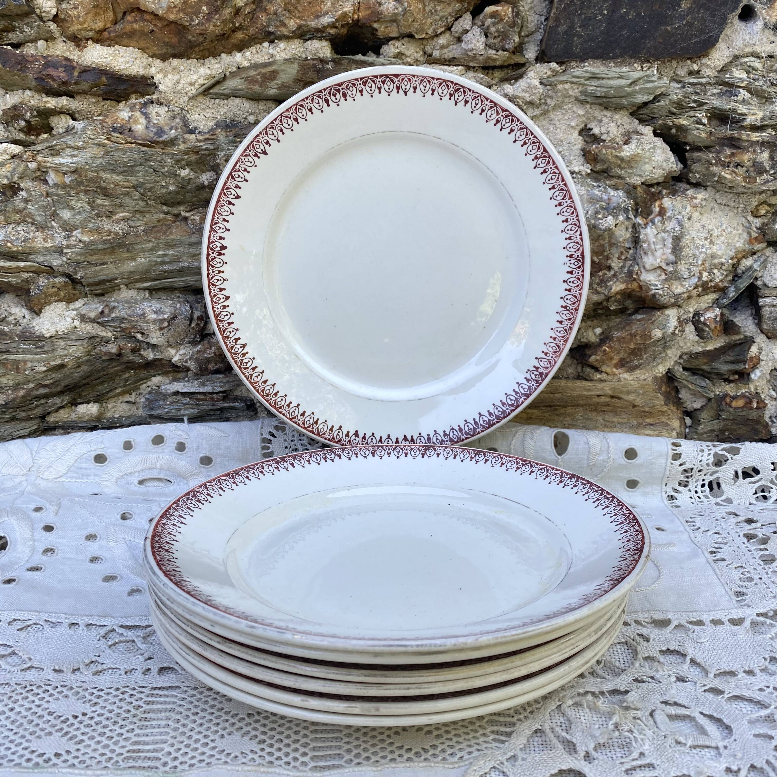 Assiettes  à dessert terre de fer St Amand