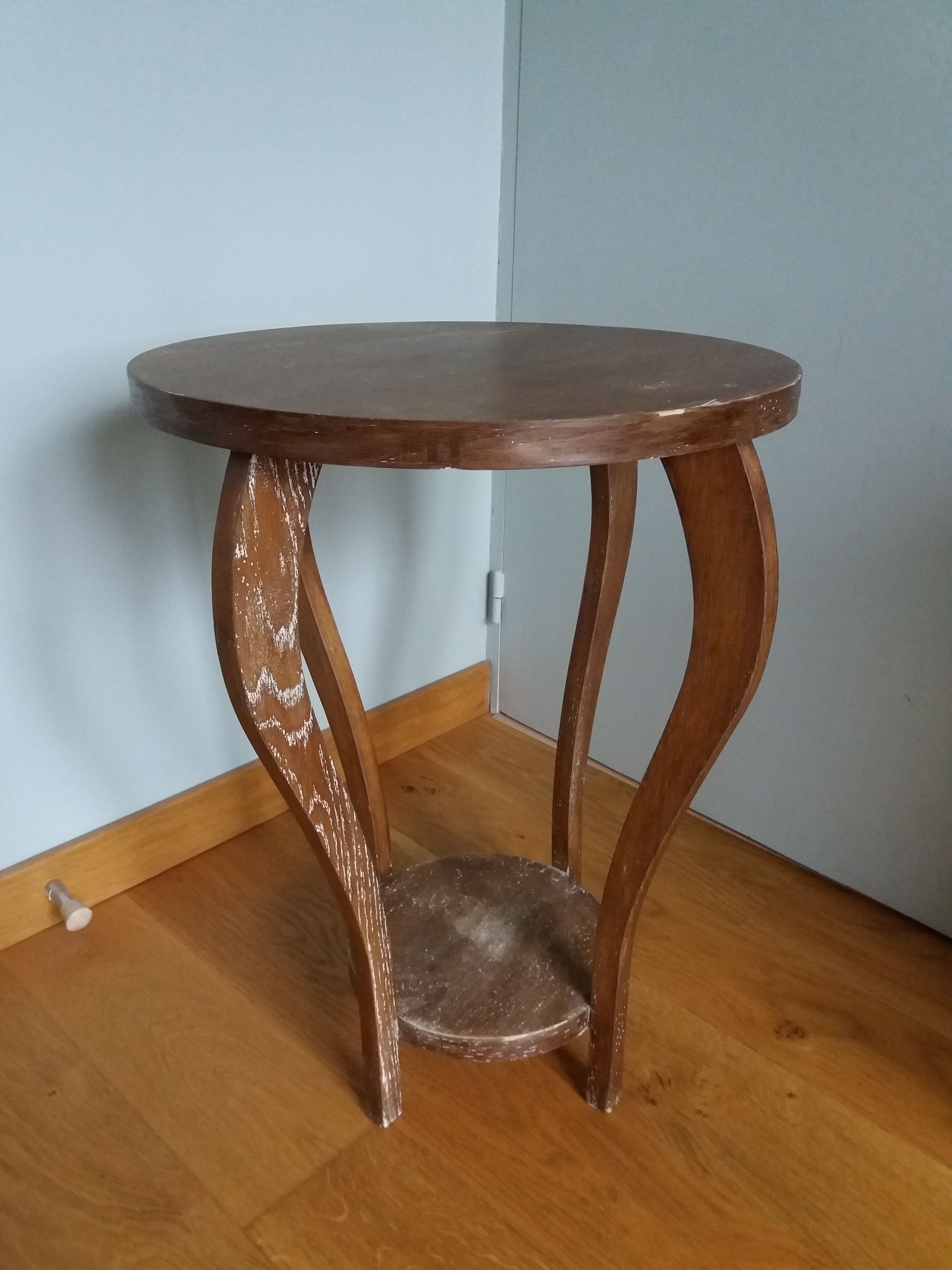 Art Deco pedestal table