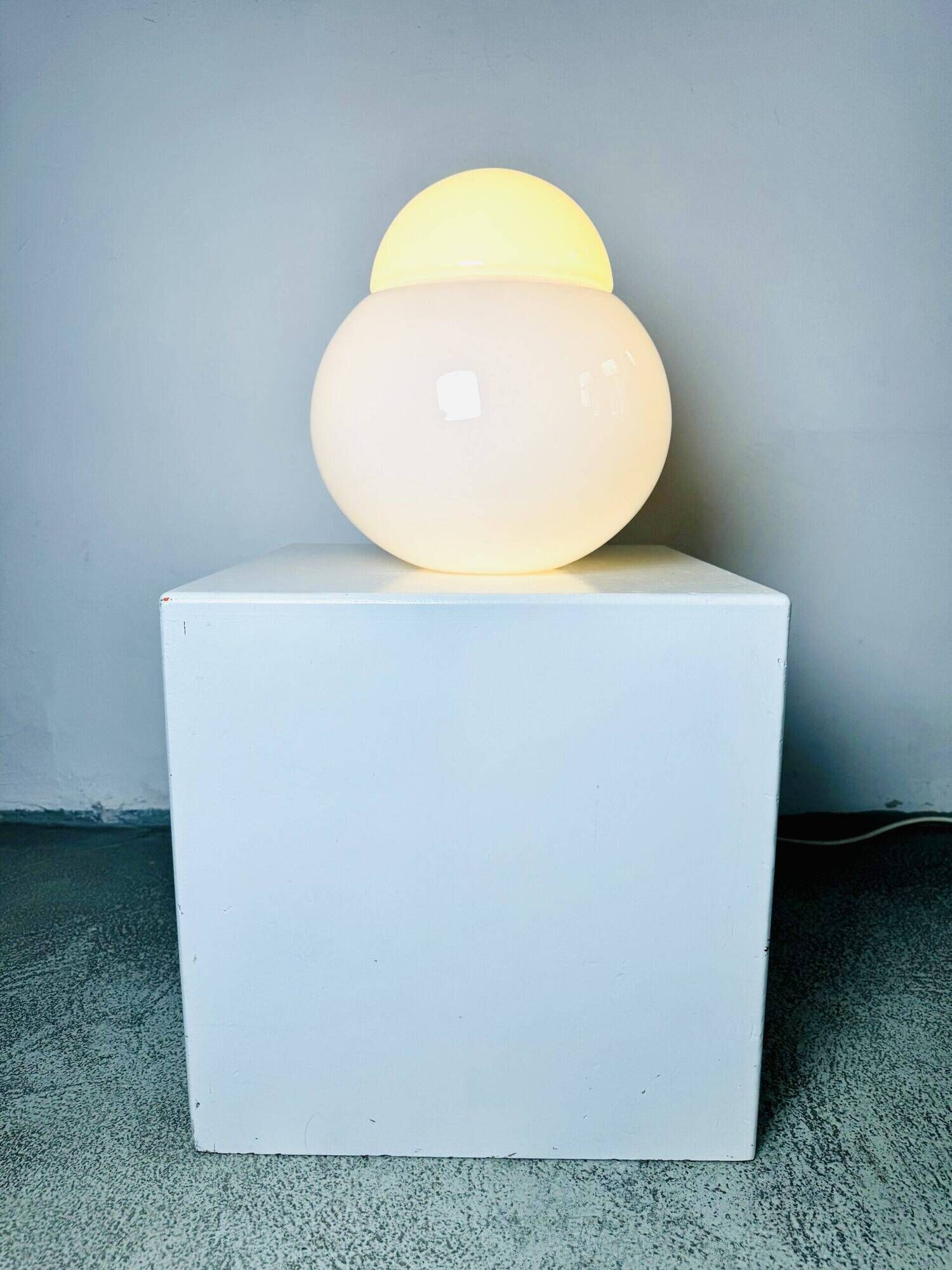 Daruma Model 5028/3 Milk Glass Sphere By Sergio Asti For Candle Milano, Italy 1980S