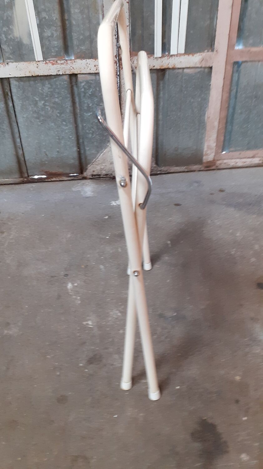 Vintage retro towel rack