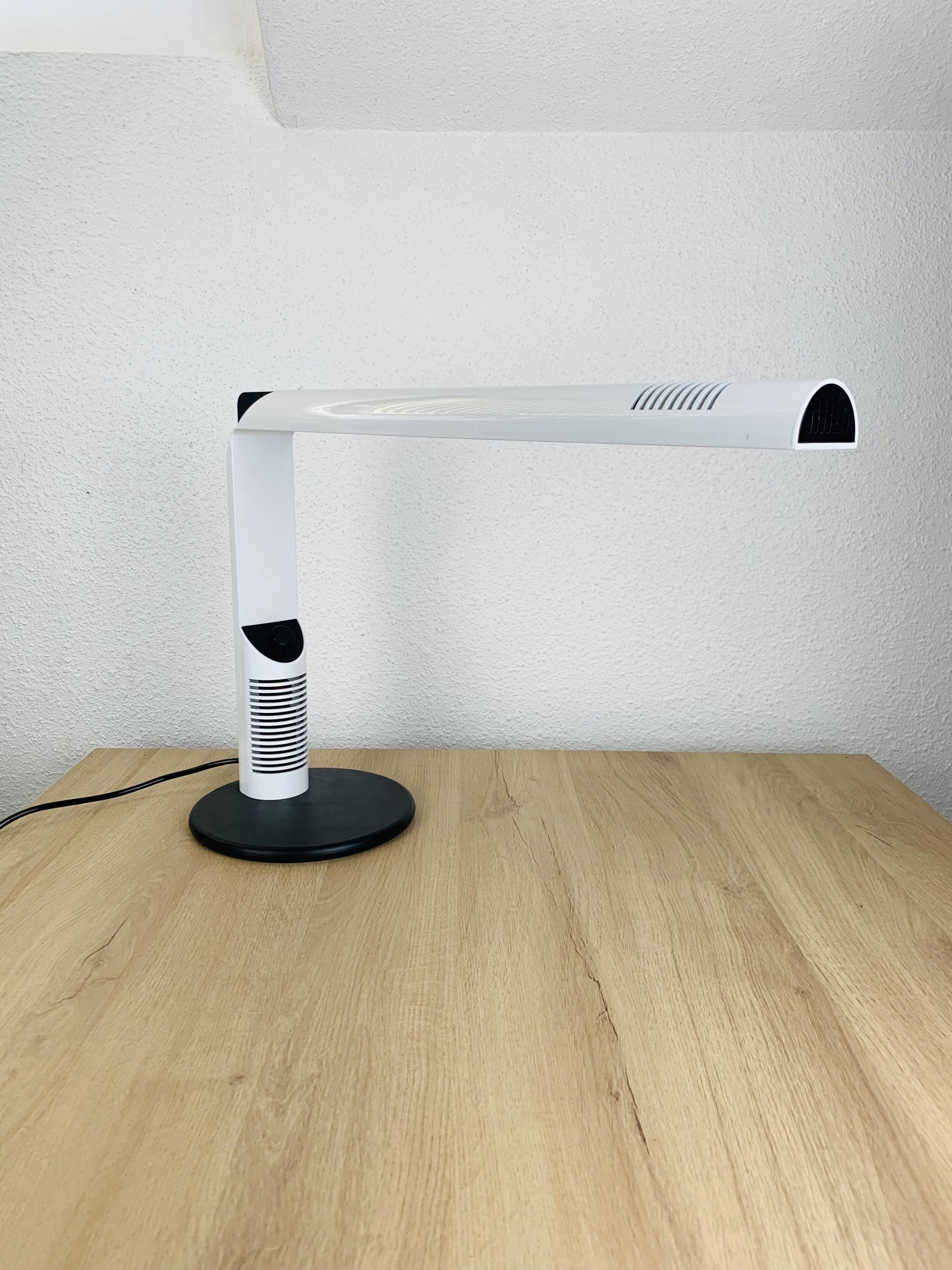 Abele desk lamp by Gianfranco Frattini for Luci Italia