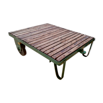 Table basse, chariot industriel