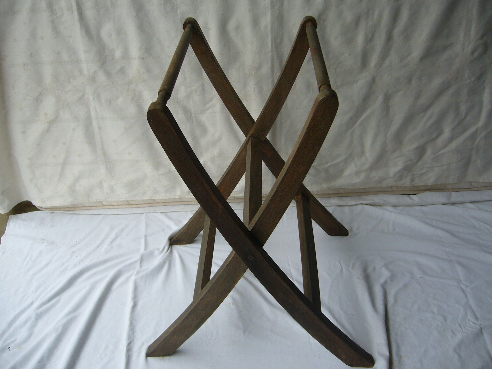 Folding and removable teak garden table