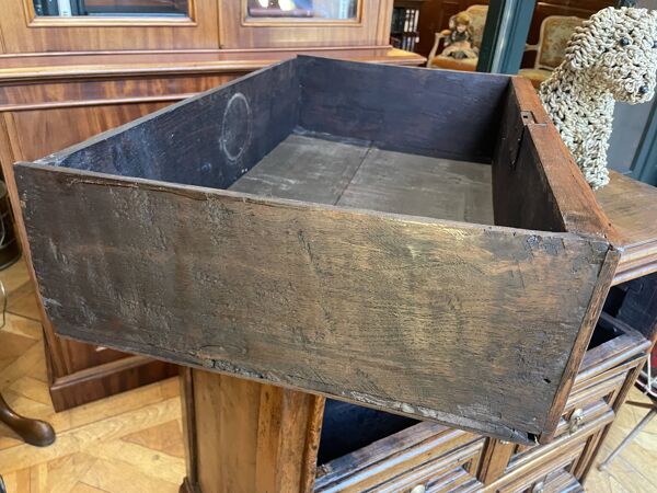 Petite Commode En Chêne Du 17° Siècle William And Mary