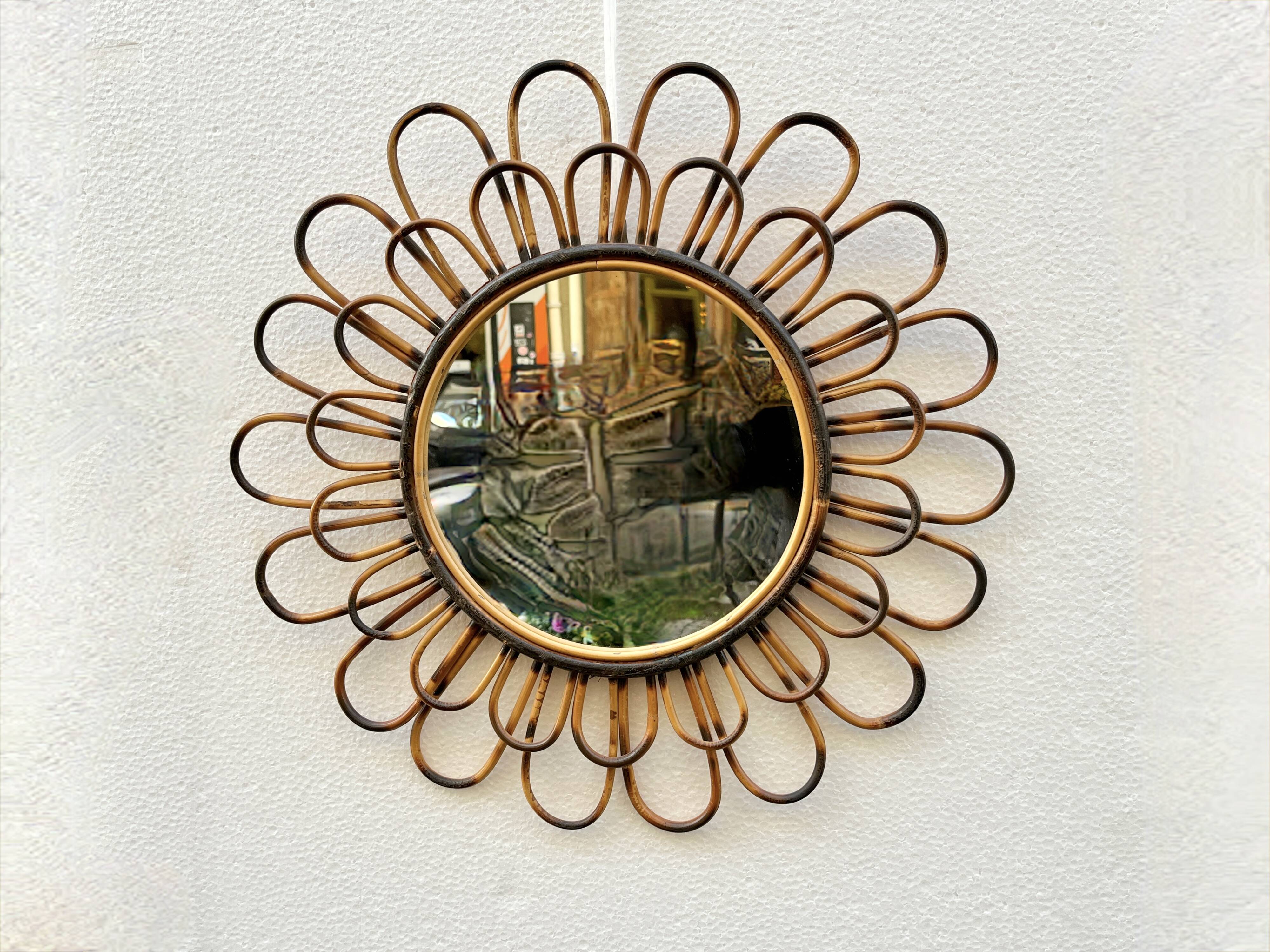Round mirror flower sun in smoked rattan wicker vintage 1960 1970 47 cm folk