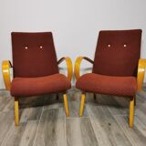 Paire de fauteuils by Jaroslav Smidek