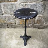 Small pedestal table in marble and cast iron