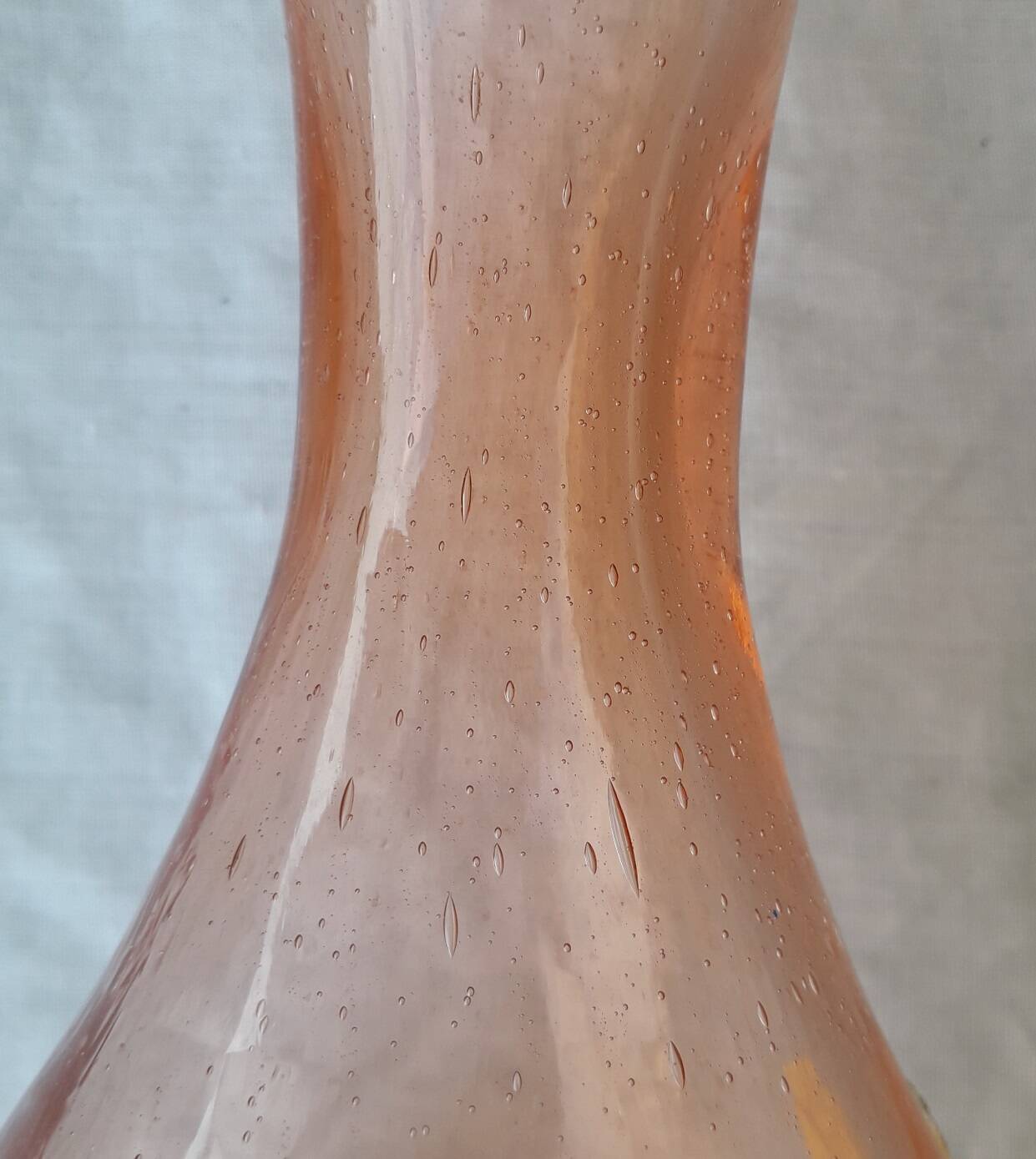 Bubble glass vase