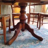 Dining room table
