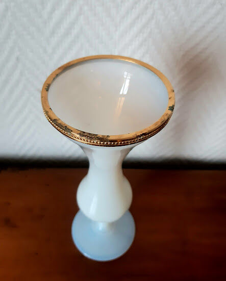 Bonbonnière and vase in opaline Charles X gilded metal