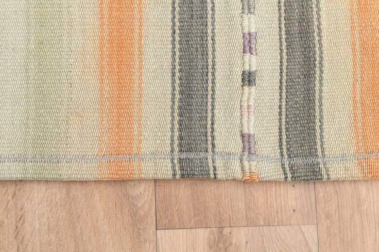 Vintage Turkish Rug 121 x 152 cm