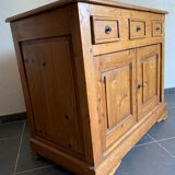 Pine buffet
