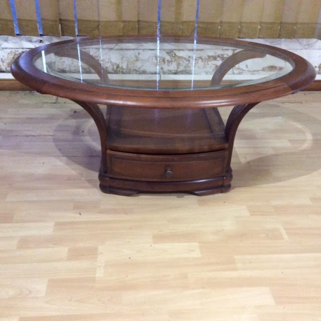 Coffee table in cherry and glass