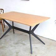 Table ou bureau par G-Plan * 137 cm
