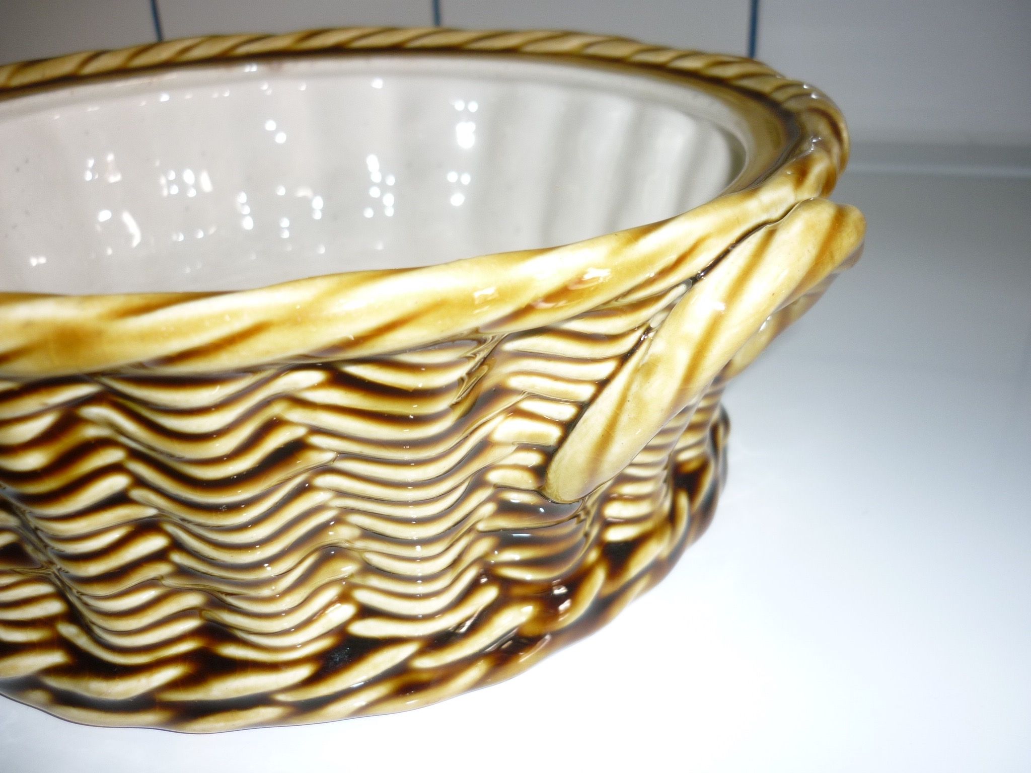 Sarreguemine ceramic cake dish imitating braided basket