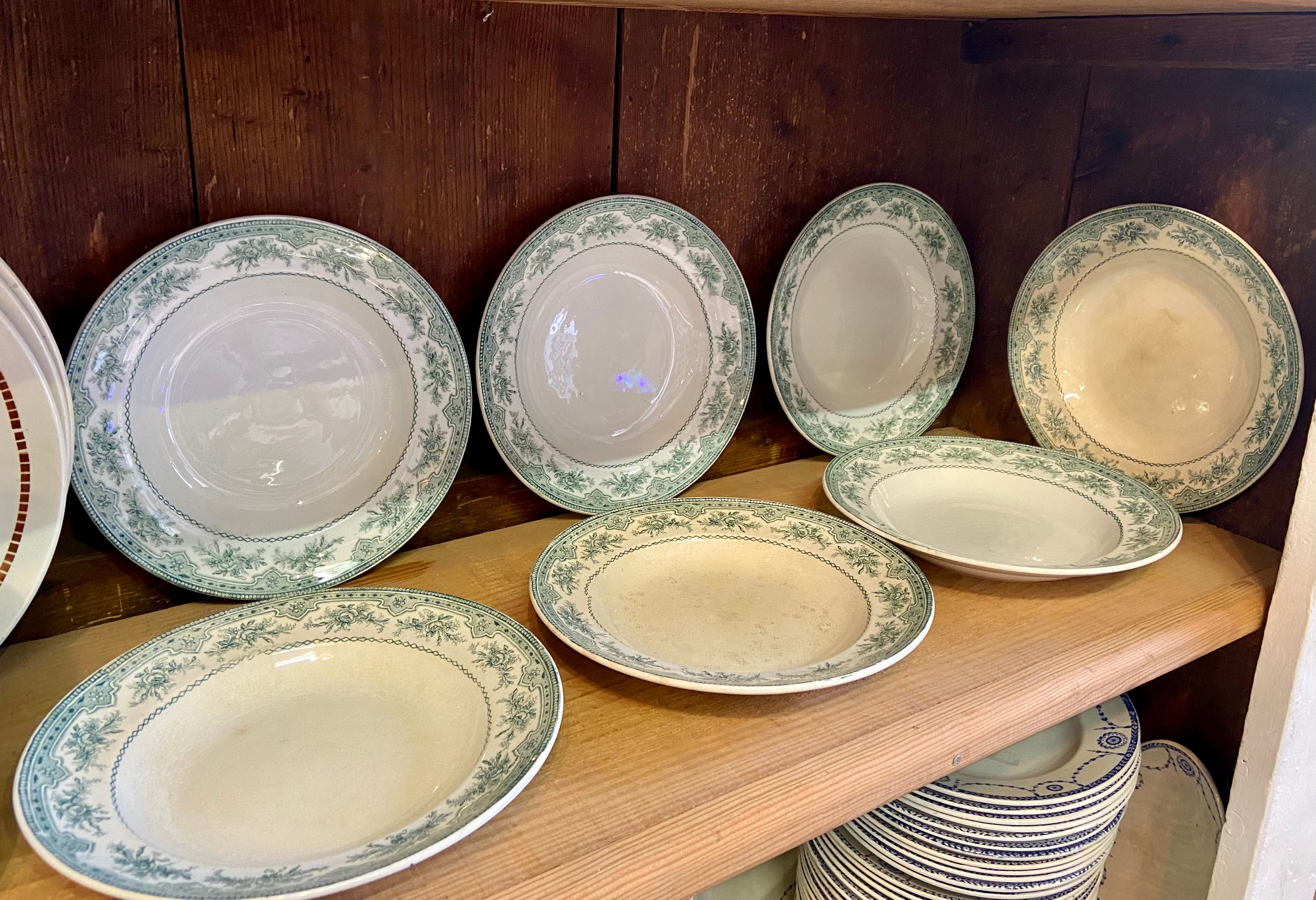 Lot green iron earth plates